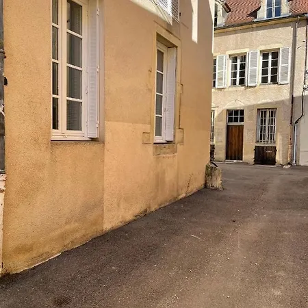 Le Petit Dijonnais Apartament *